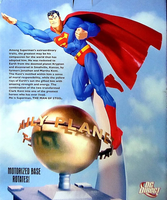 Superman Deluxe Statue with Motorized Rotating Daily Planet Base
